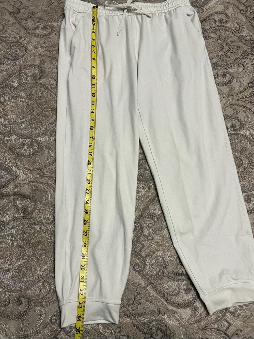 Lululemon Soft Jersey Classic-Fit Mid-Rise Jogger , Size 8, Mojave tan/Ivory